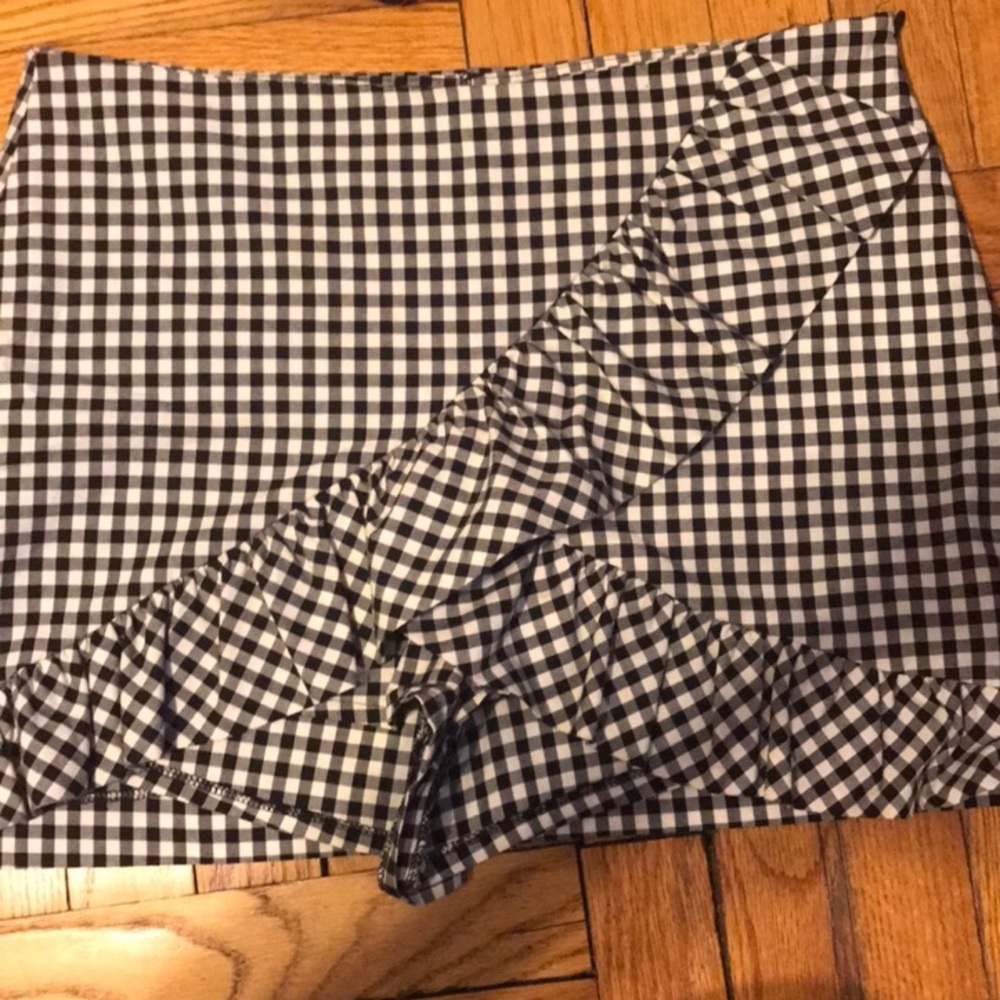 Gingham skort